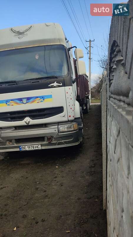 Для перевозки животных Renault Premium 1999 в Черкассах