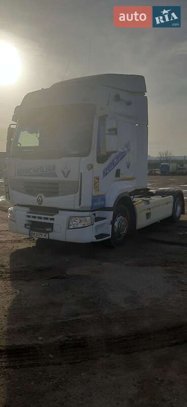Тягач Renault Premium 2011 в Львове