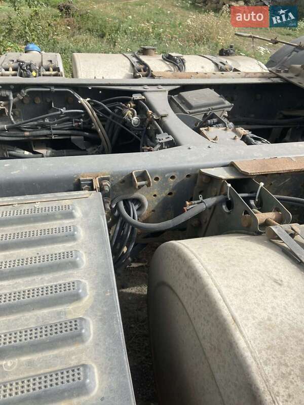 Тягач Renault Premium 2011 в Помошной