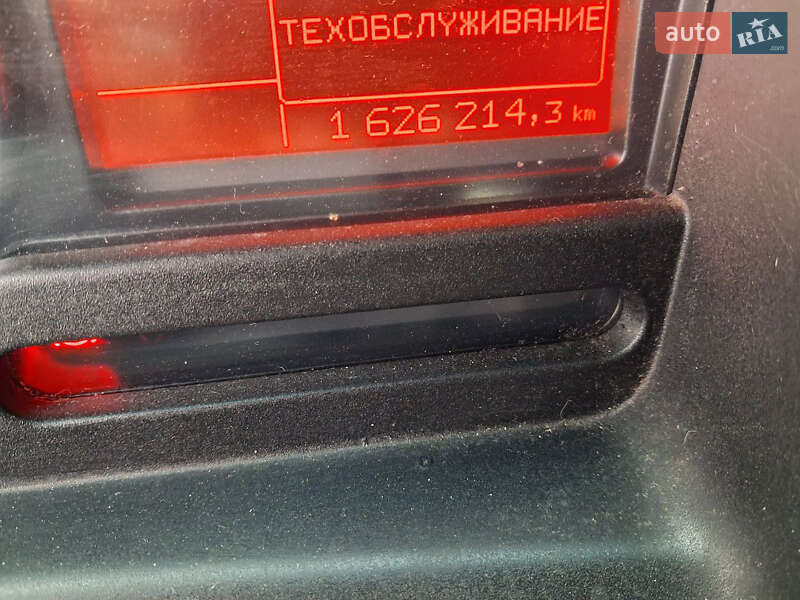 Тягач Renault Premium 2011 в Умани фото 4 Тягач Renault Premium 2011 в Умани