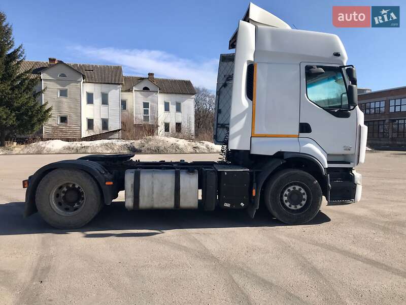 Тягач Renault Premium 2008 в Рівному