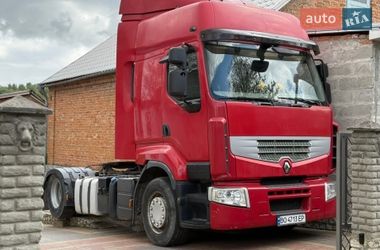 Тягач Renault Premium 2010 в Вишневце