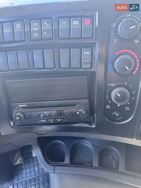 Тягач Renault Premium 2013 в Броварах