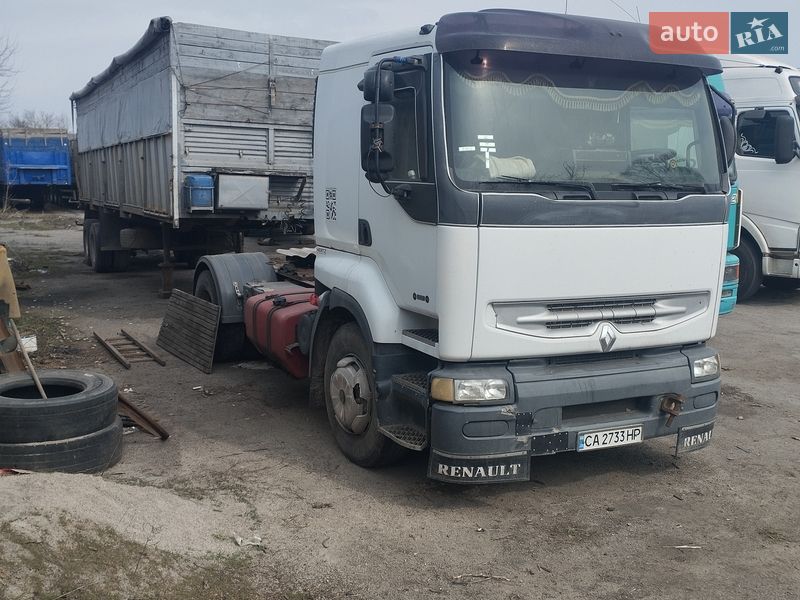 Тягач Renault Premium 1998 в Каневе