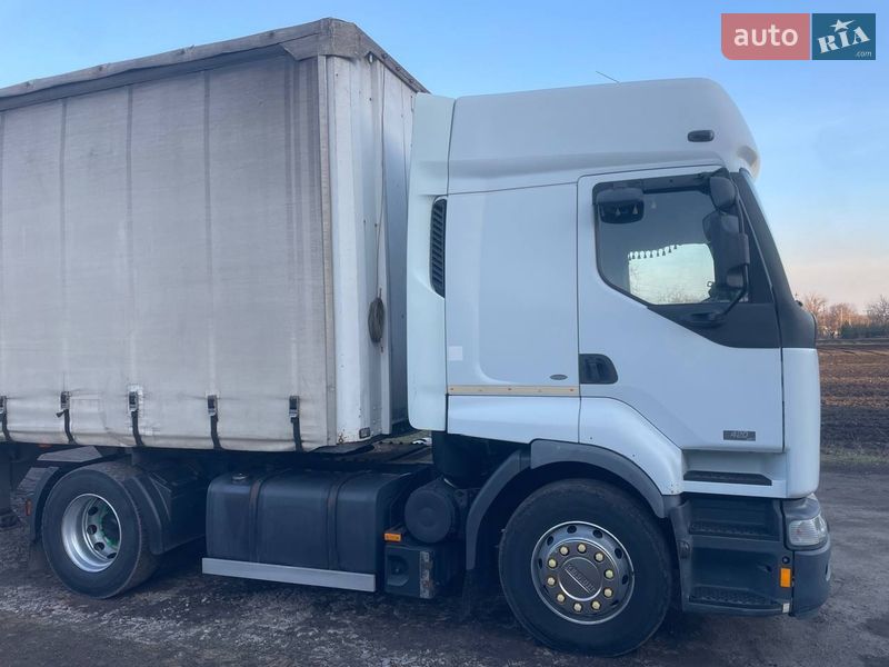 Тягач Renault Premium 2004 в Губинихи