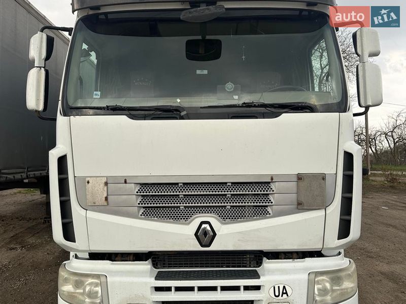 Renault Premium 2011