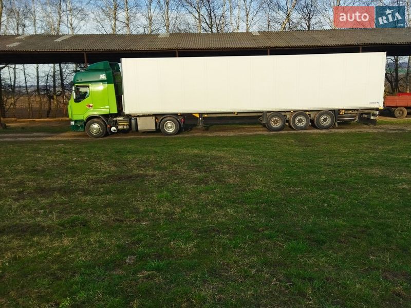 Тягач Renault Premium 2009 в Рогатине