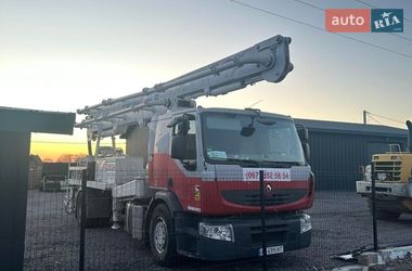 Бетононасос Renault Premium 2010 в Нововолынске