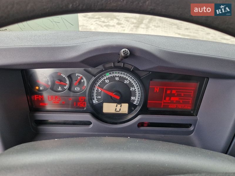Тягач Renault Premium 2010 в Ровно