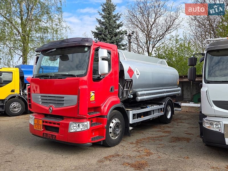 Renault Premium 2011