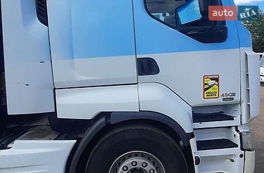 Тягач Renault Premium 2008 в Ромнах