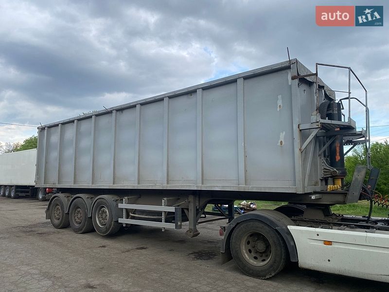 Тягач Renault Premium 2010 в Дніпрі