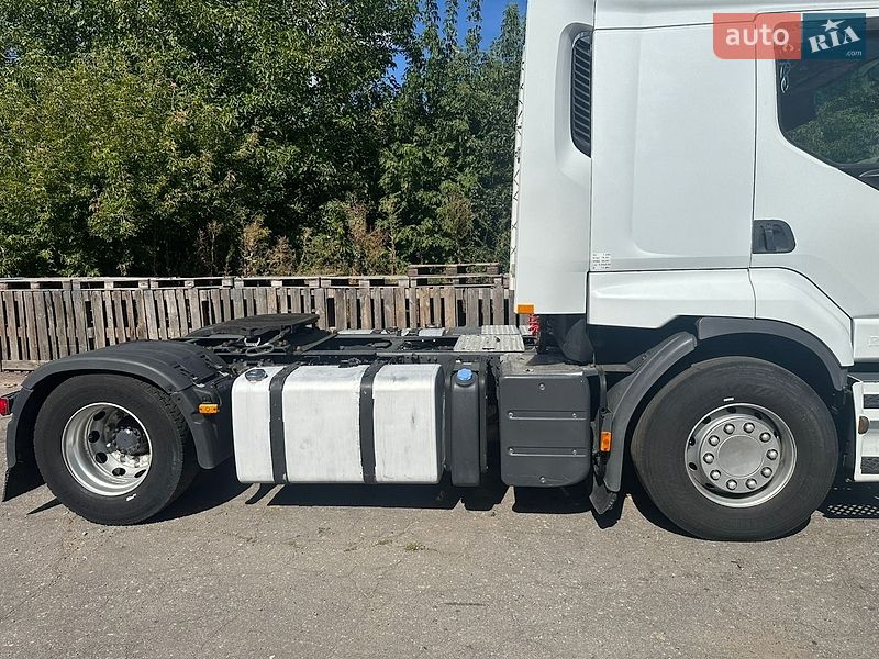 Тягач Renault Premium 2009 в Жашкове