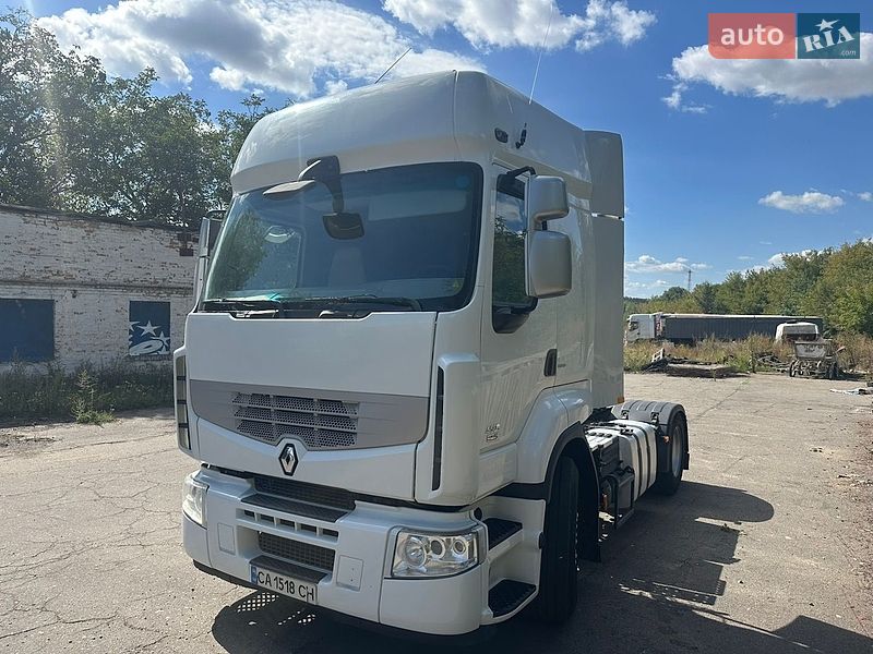 Тягач Renault Premium 2009 в Жашкове