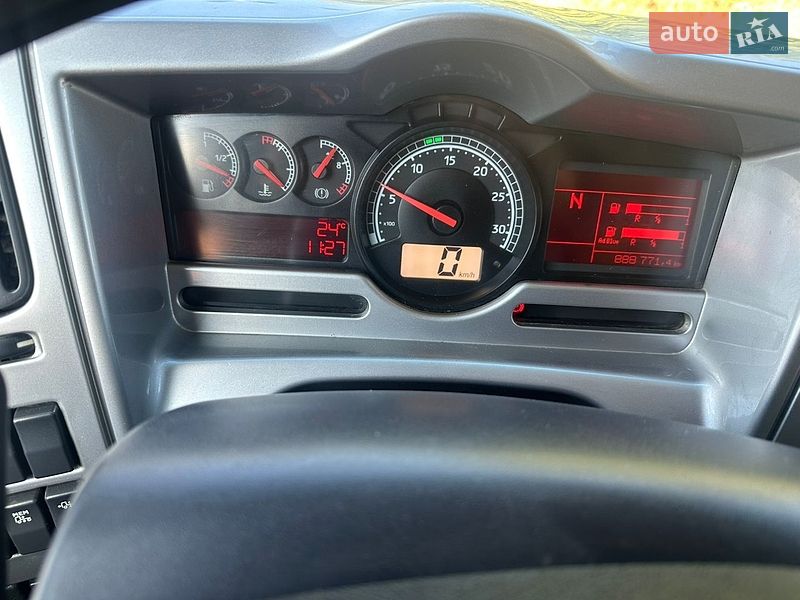Тягач Renault Premium 2009 в Жашкове