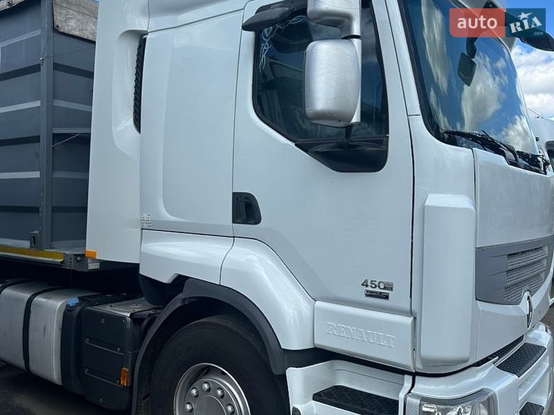 Тягач Renault Premium 2009 в Жашкове