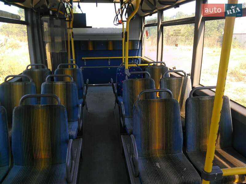 Пригородный автобус Renault R312 1996 в Виннице