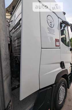 Тягач Renault Range T/T-Series  2015 в 