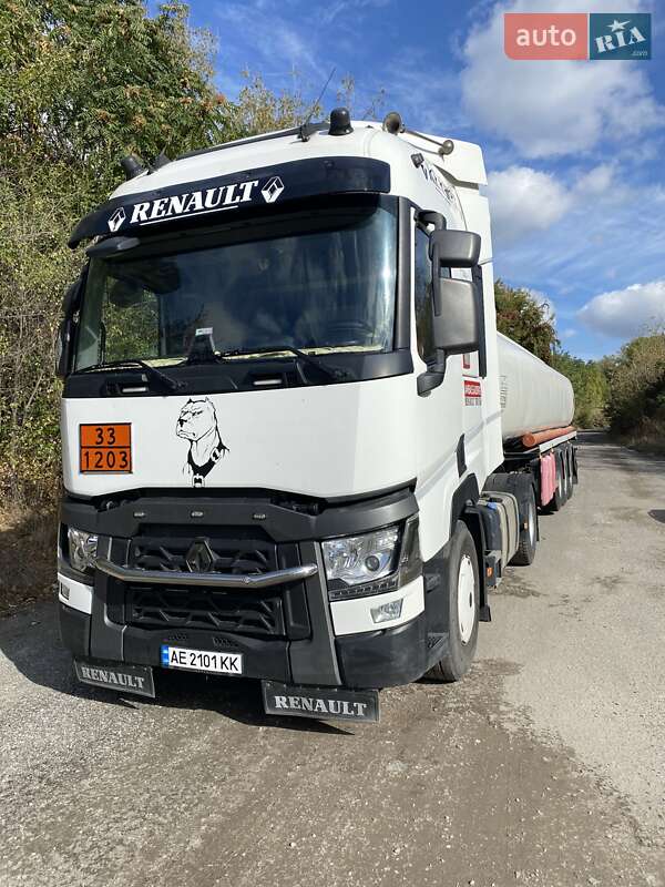 Тягач Renault Range T/T-Series  2014 в 