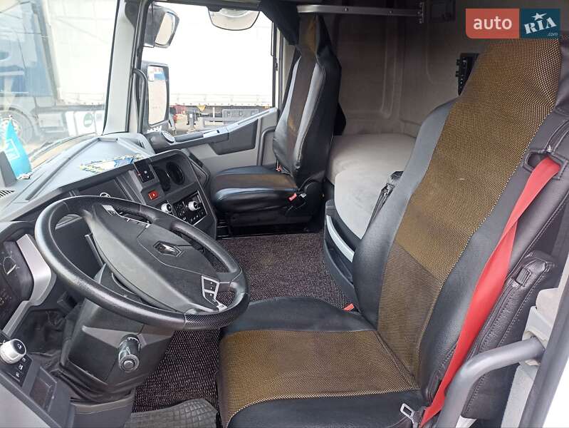 Тягач Renault Range T/T-Series  2015 в Ковеле