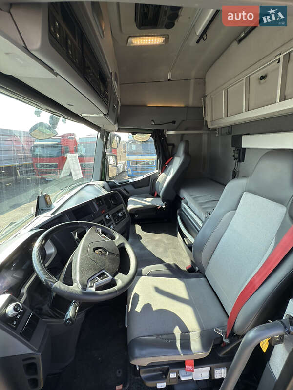 Тягач Renault Range T/T-Series  2015 в Киеве