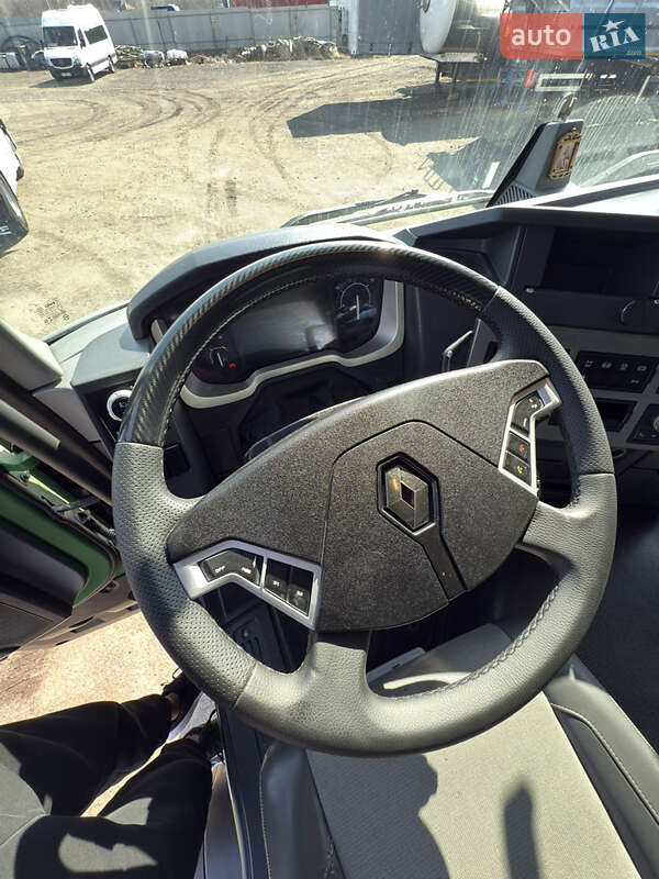 Тягач Renault Range T/T-Series  2015 в Киеве