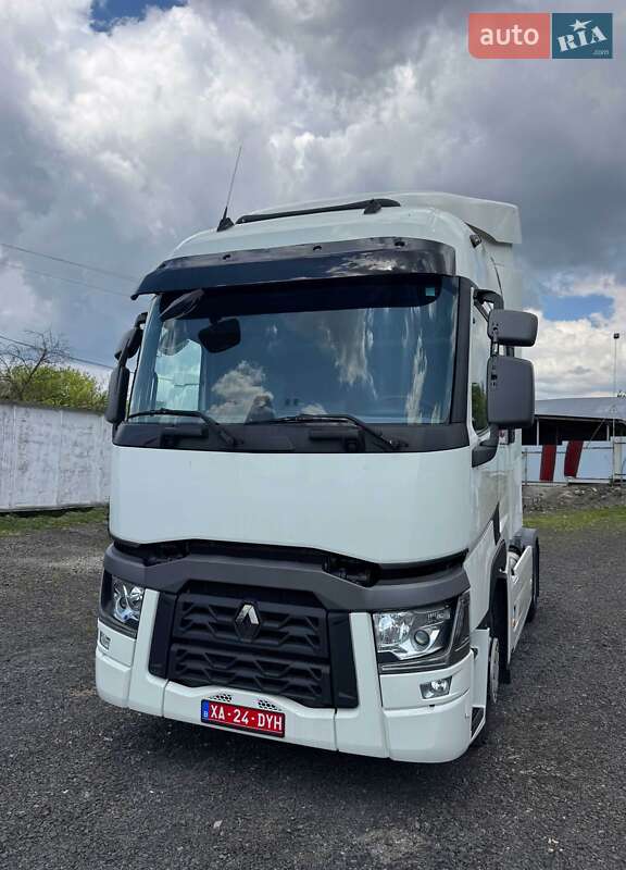 Тягач Renault Range T/T-Series  2015 в Володимирі