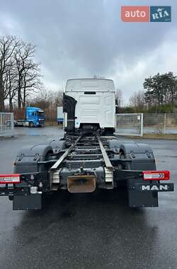 Контейнеровоз Renault Range T/T-Series  2021 в 