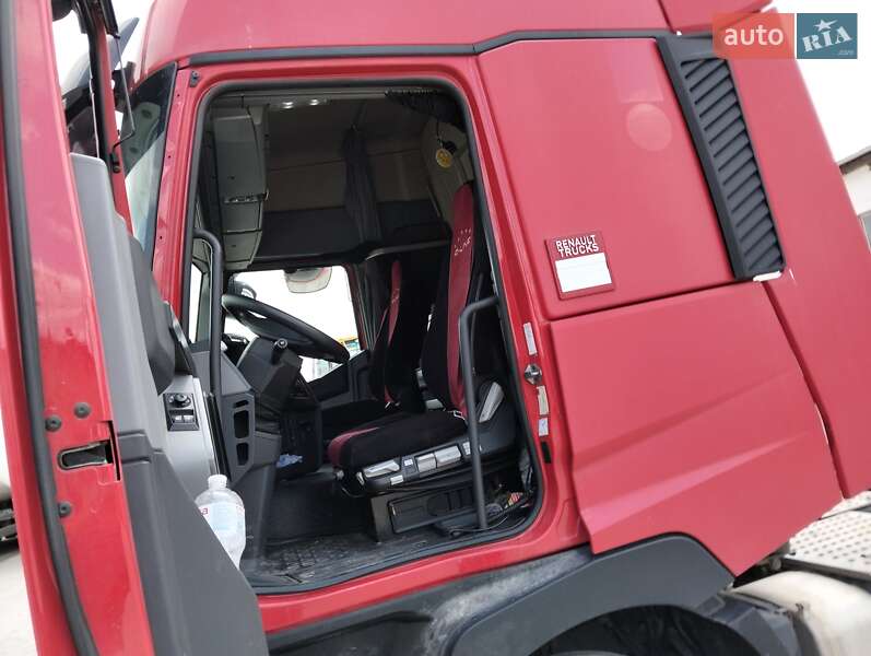 Тягач Renault Range T/T-Series  2015 в Житомирі