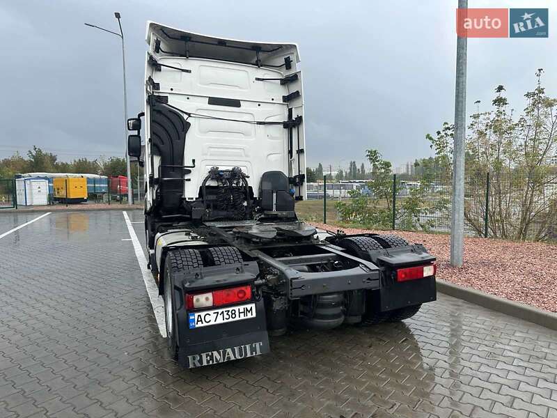 Тягач Renault Range T/T-Series  2014 в Полонці