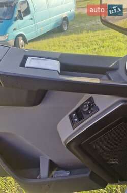 Тягач Renault Range T/T-Series  2015 в 