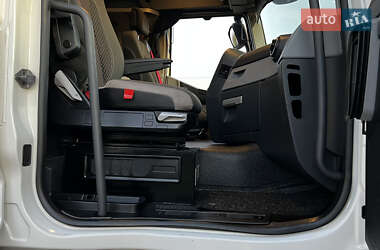Тягач Renault Range T/T-Series  2015 в 