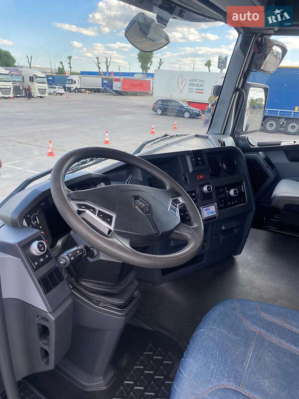 Тягач Renault Range T/T-Series  2015 в Києві