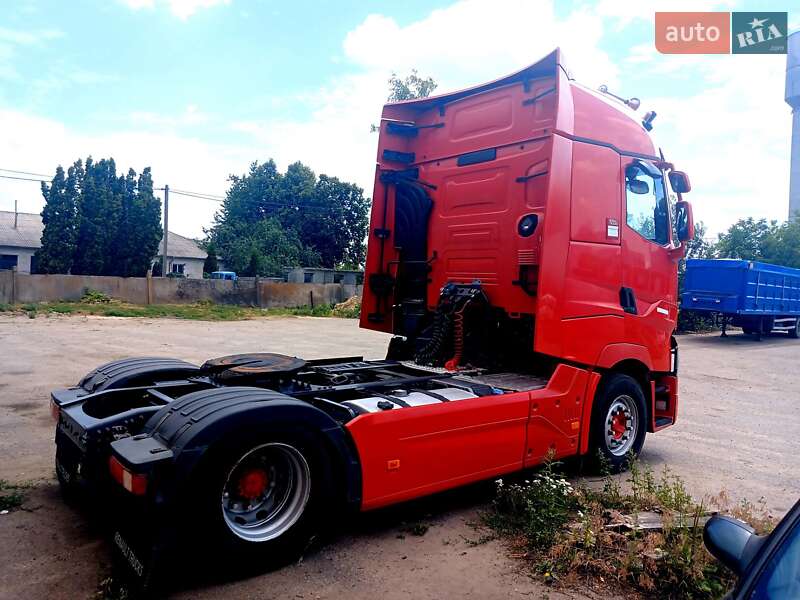 Тягач Renault Range T/T-Series  2015 в Ставищі