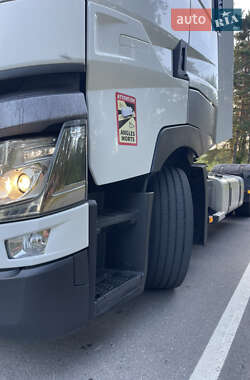 Тягач Renault Range T/T-Series  2015 в 