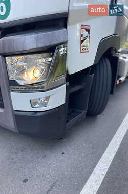 Тягач Renault Range T/T-Series  2015 в 