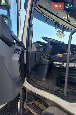 Тягач Renault Range T/T-Series  2014 в 