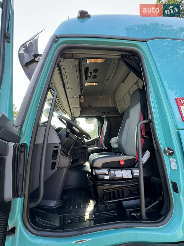 Тягач Renault Range T/T-Series  2015 в Чернівцях