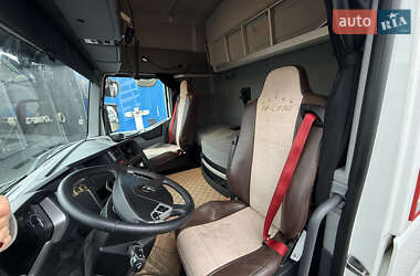 Тягач Renault Range T/T-Series  2014 в 
