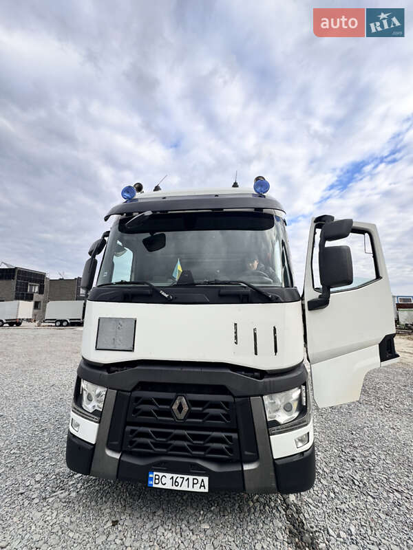 Тягач Renault Range T/T-Series  2014 в Львові