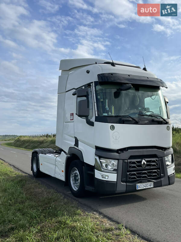 Renault Range T/T-Series  2013