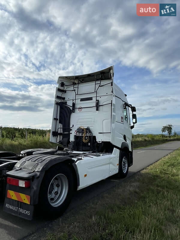 Тягач Renault Range T/T-Series  2013 в Іршаві