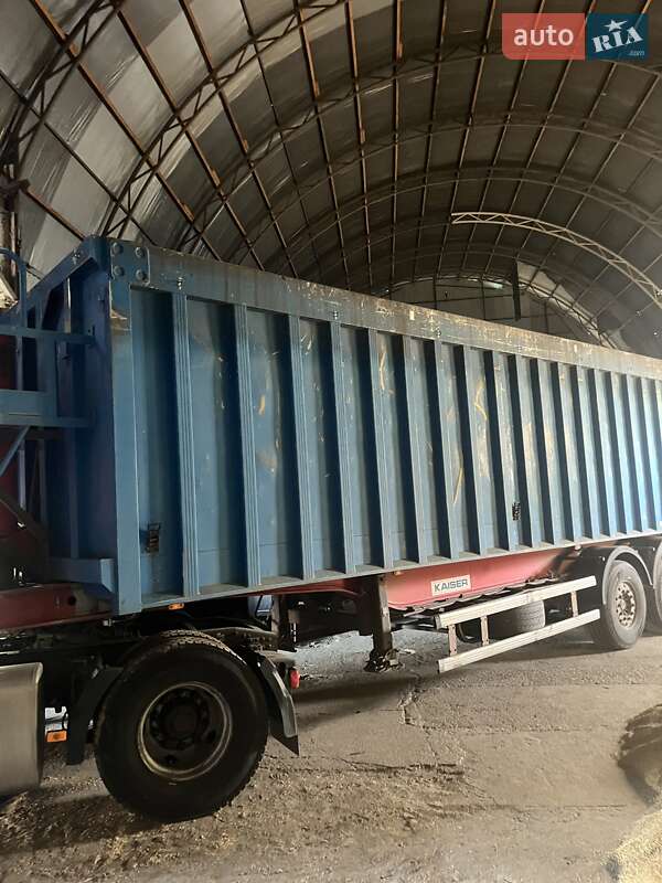 Тягач Renault Range T/T-Series  2015 в Ромнах