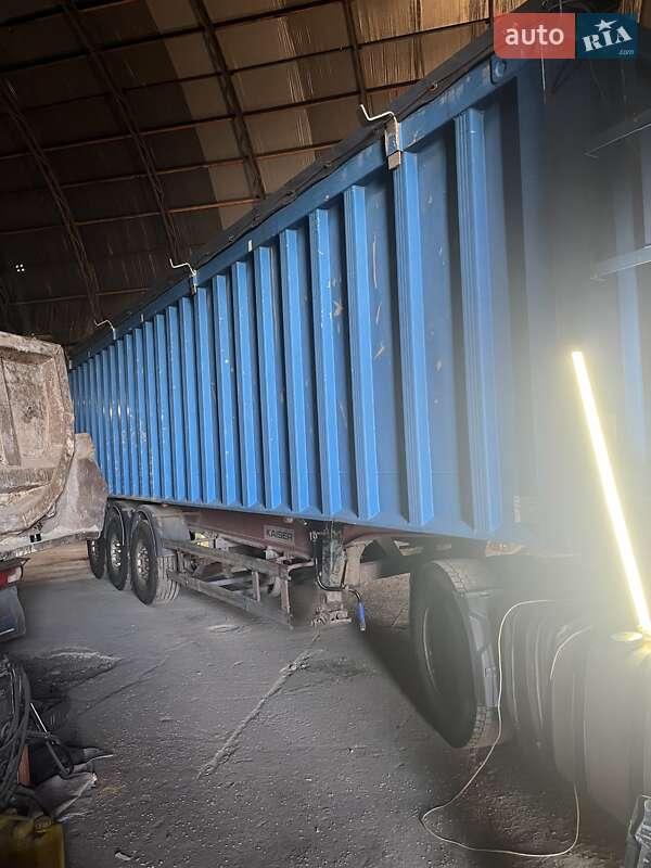 Тягач Renault Range T/T-Series  2015 в Ромнах