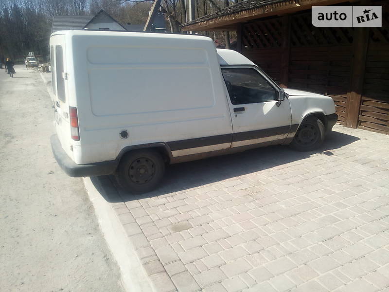 Renault Rapid