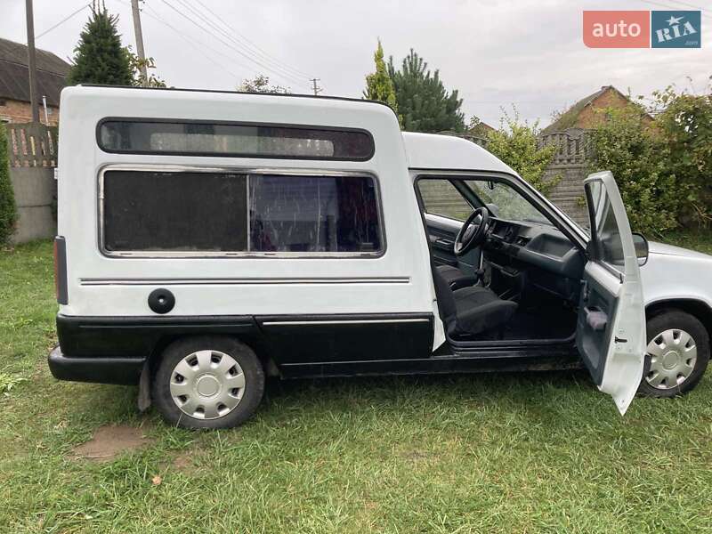 Минивэн Renault Rapid 1996 в Судовой Вишне