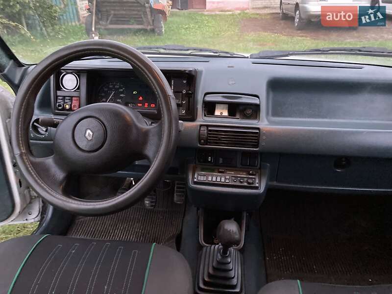 Минивэн Renault Rapid 1996 в Судовой Вишне