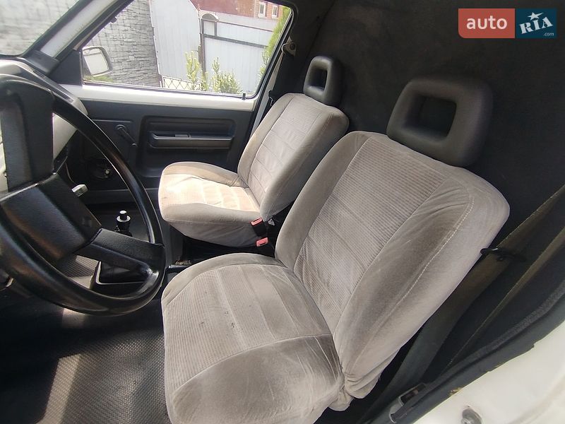 Грузовой фургон Renault Rapid 1992 в Ровно