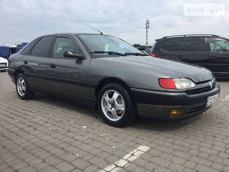 Хэтчбек Renault Safrane 1997 в Черновцах