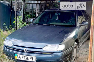 Лифтбек Renault Safrane 1993 в Киеве